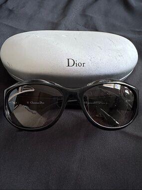 Dior EUC sunglasses. Black frame and lenses. Celebrity 2 line with case